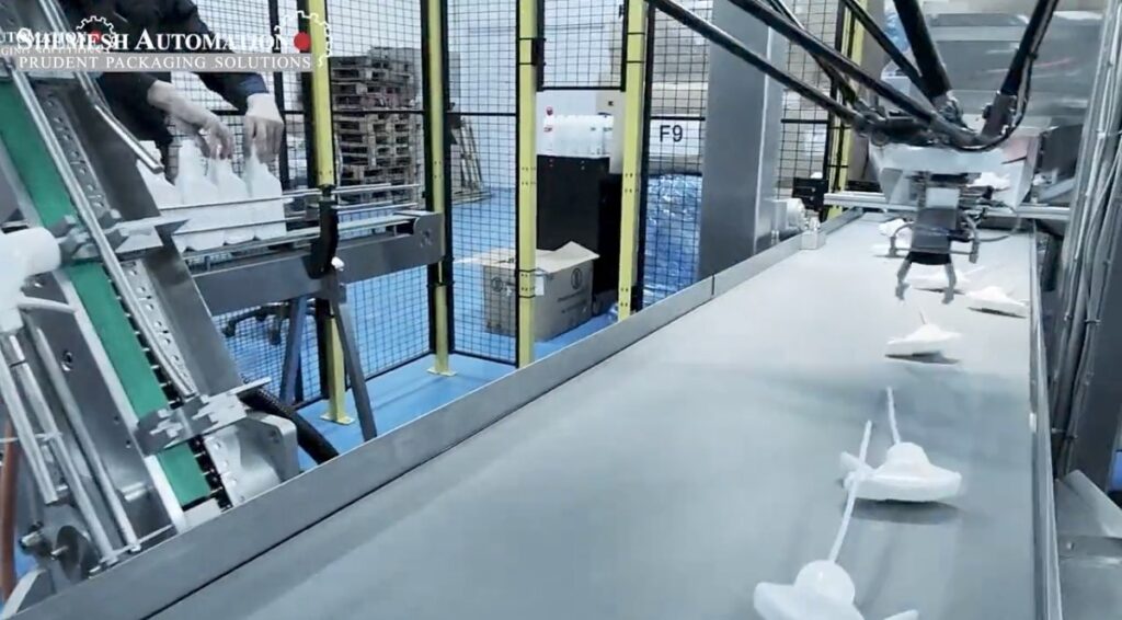 Esteira linha de produção de envase, tampadora, soluções de embalagens com robotica ABB